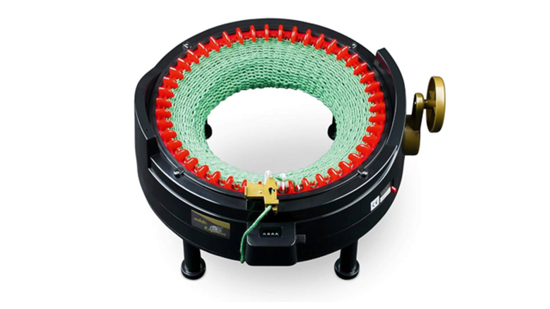 Knitting Machine